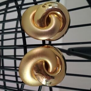 Goldtone CLIP SWIRL Y2K Earrings